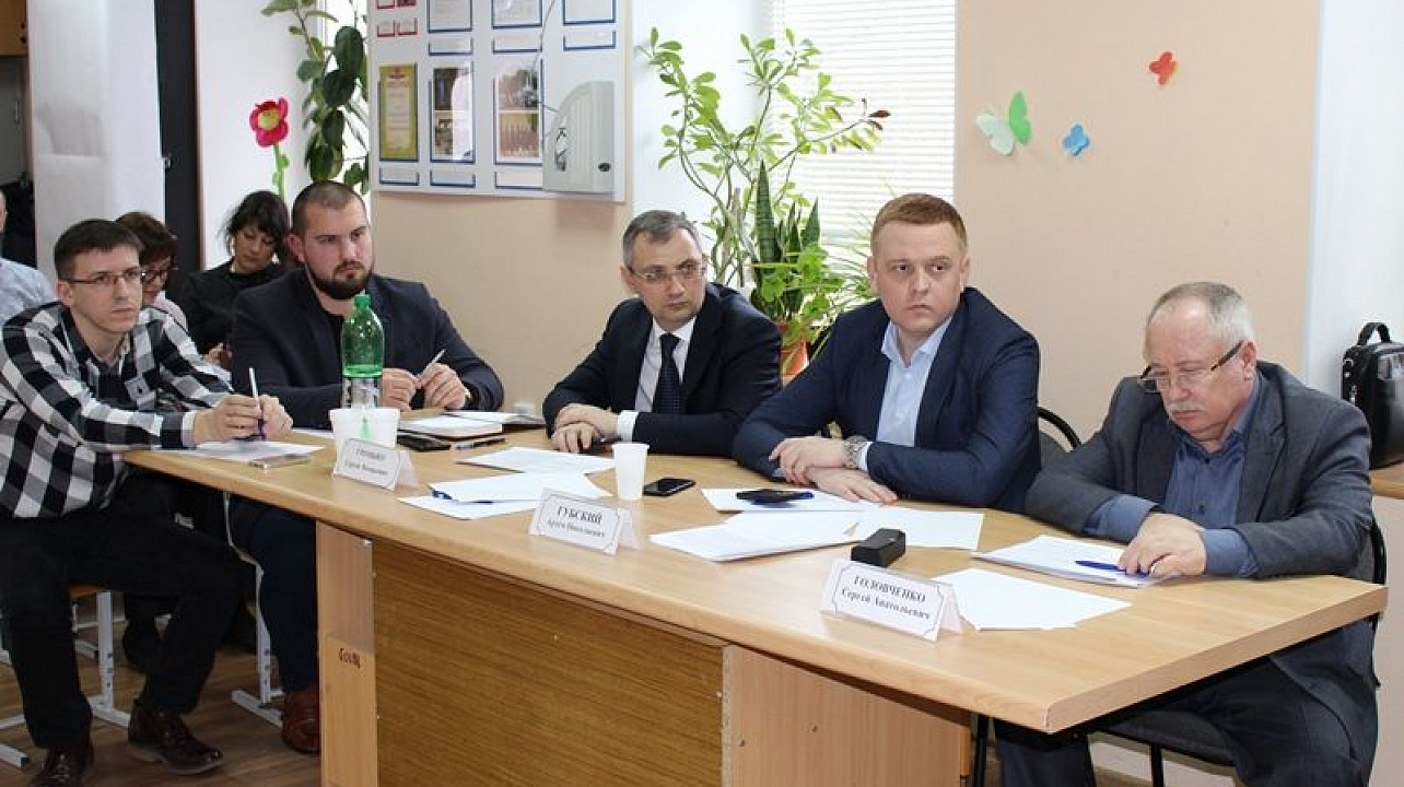 Глава Центрального округа Краснодара Елена Малова обсудила вопросы благоустройства с председателями органов ТОС