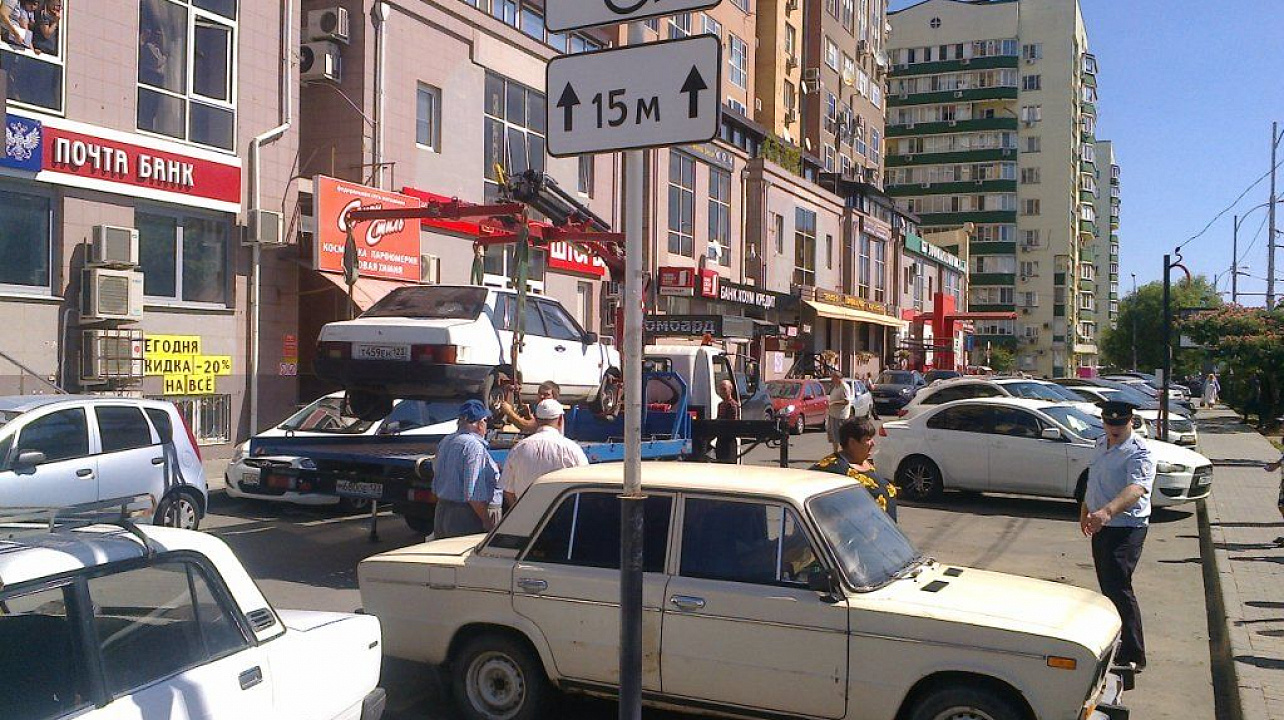 Администрация Прикубанского округа ведет борьбу с несанкционированной торговлей