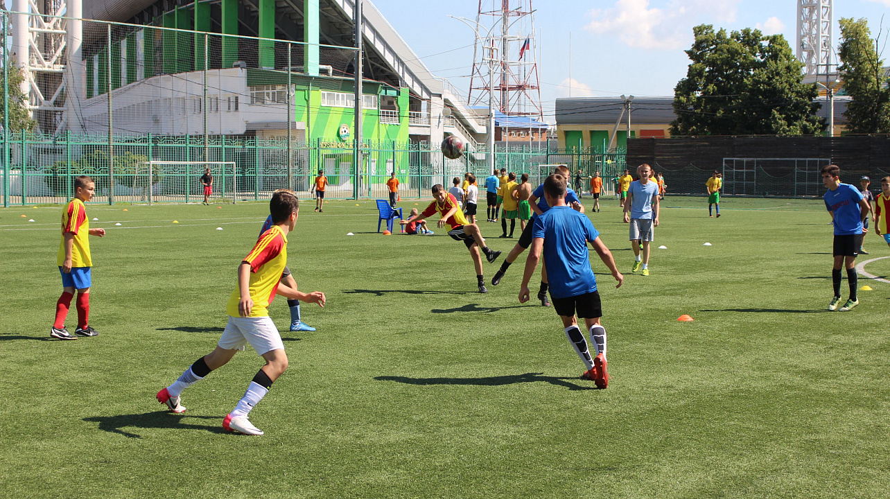 Определены команды, вышедшие в III этап Всекубанского турнира по футболу