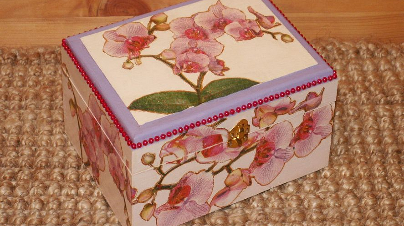 Городской Дом культуры № 1 Центрального округа провел мастер-класс «Волшебное превращение»