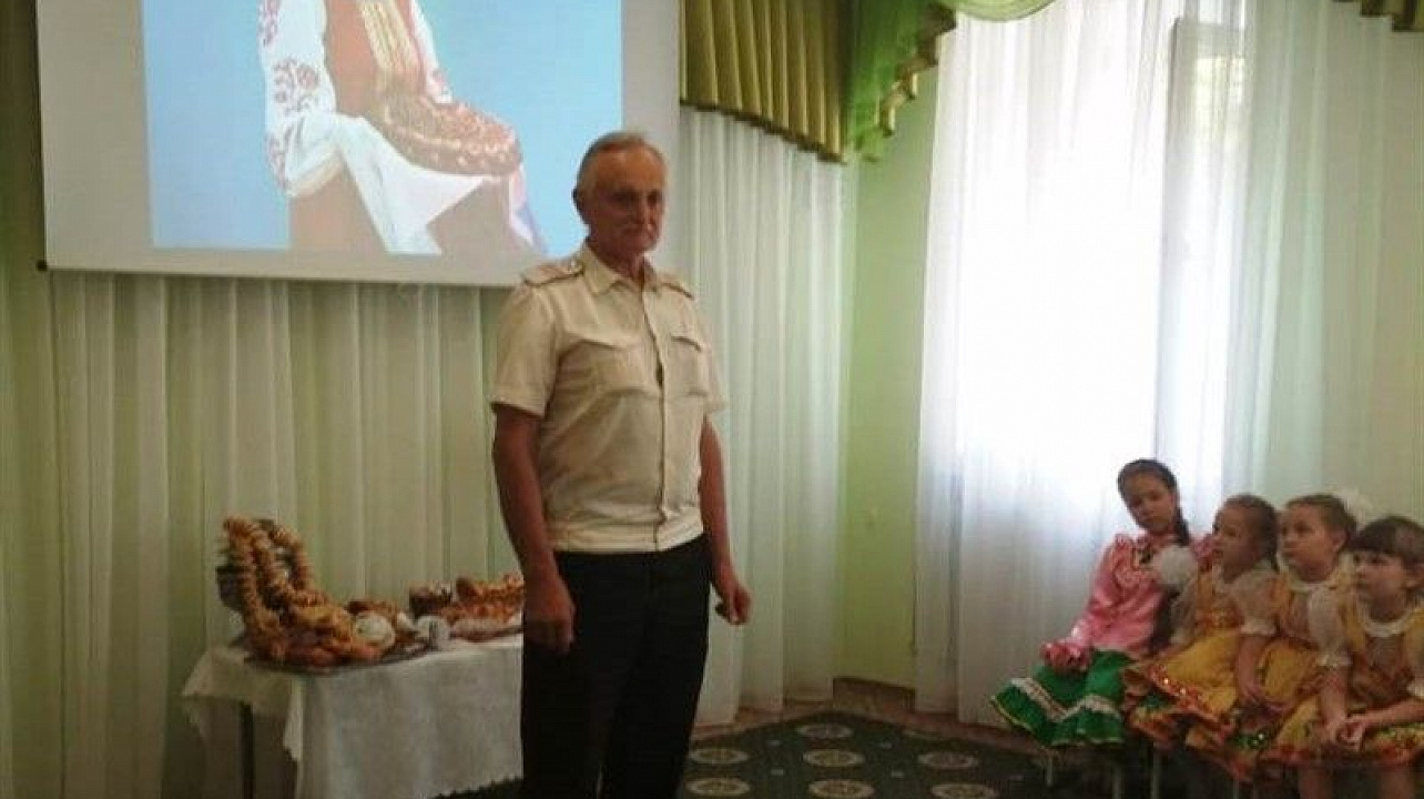 Совет ветеранов Западного округа поучаствовал в празднике урожая «От зерна до каравая» в детском саду №24.jpg