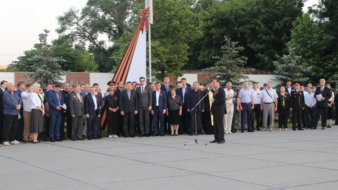 Центральный округ принял участие во Всероссийской акции «Свеча памяти»