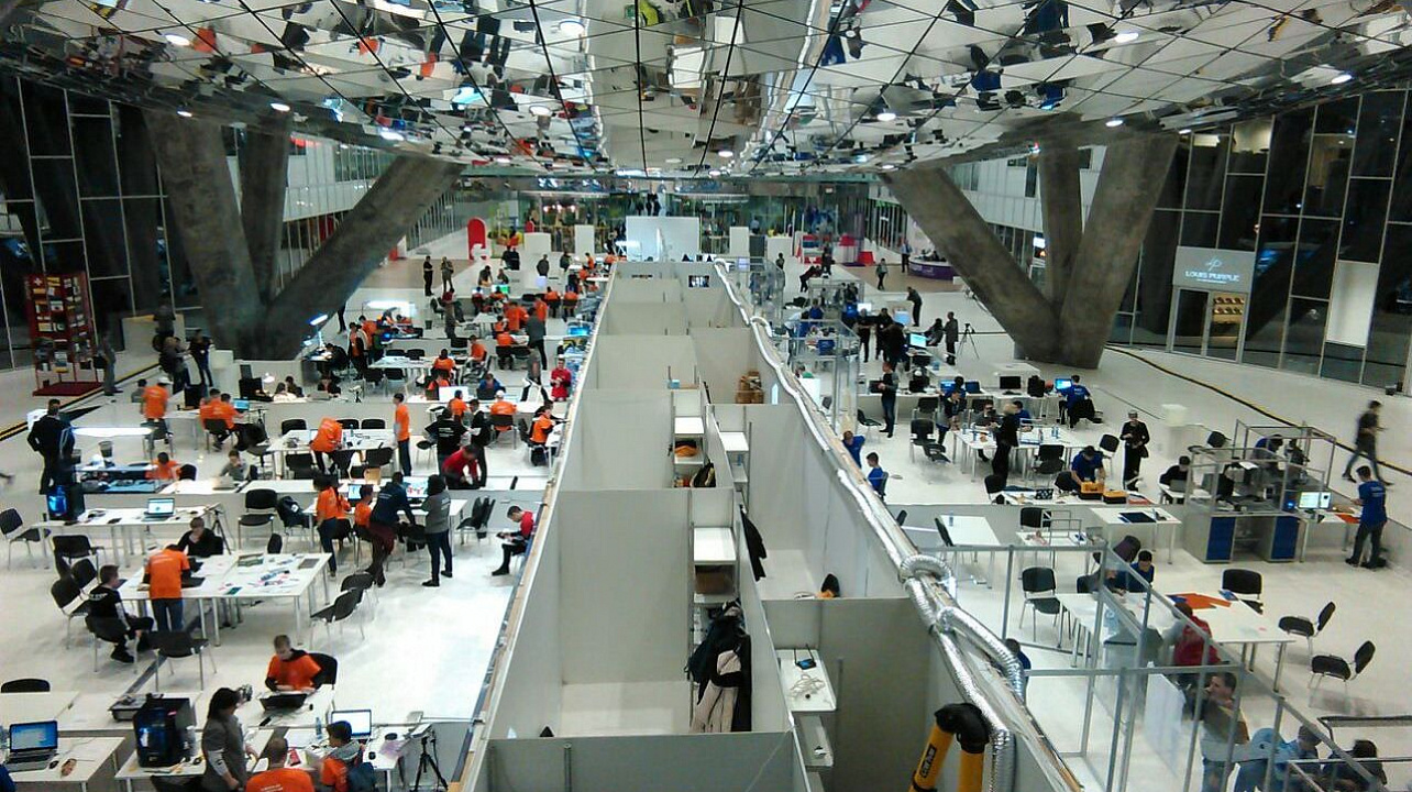 Школьники Западного округа  приняли участие в Национальном чемпионате «Профессионалы будущего»