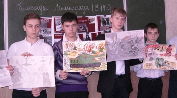 В школах № 66 и № 79 прошел единый классный час, посвященный Дню воинской славы России