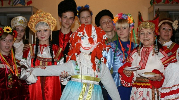 Славянские общественные объединения отметили Масленицу