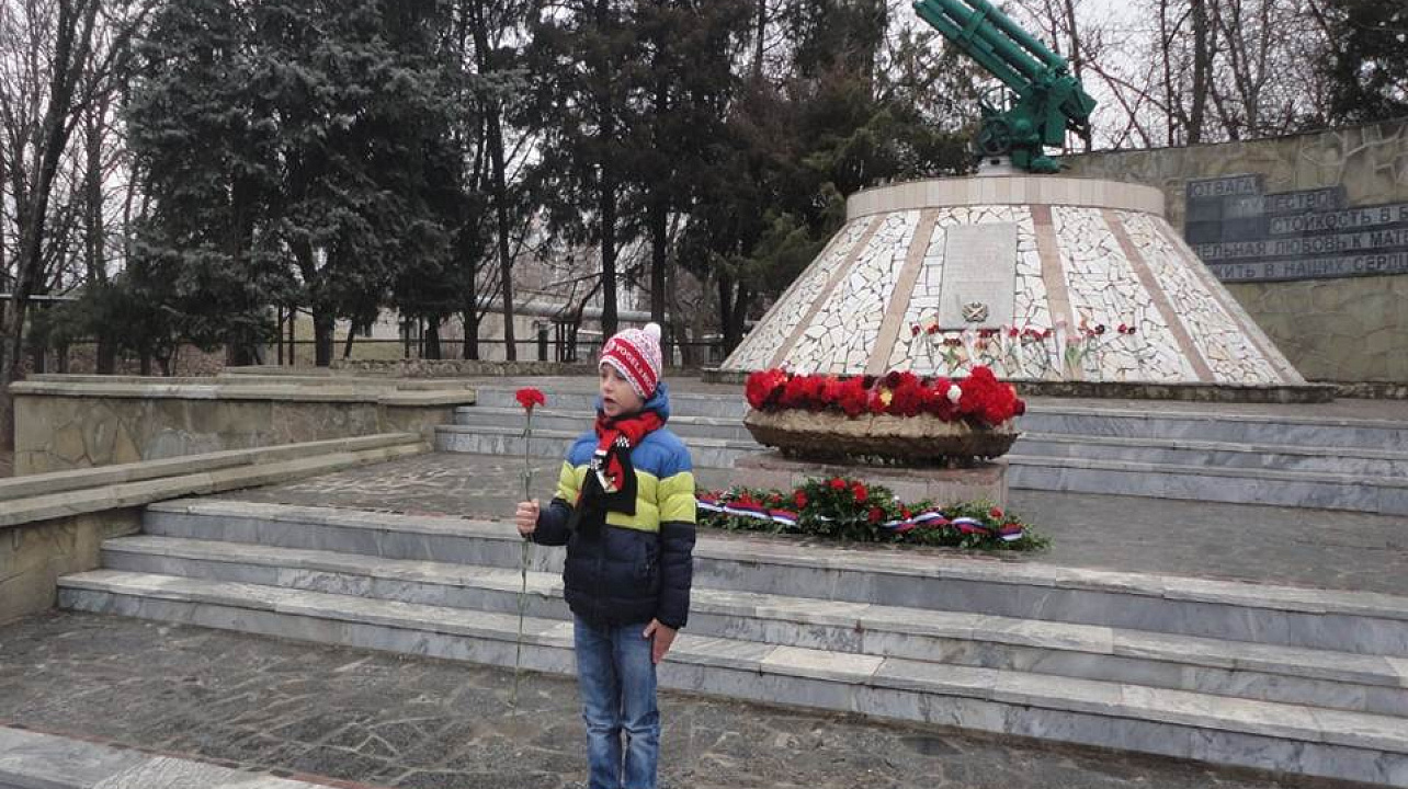 Экскурсия к памятнику зенитчикам