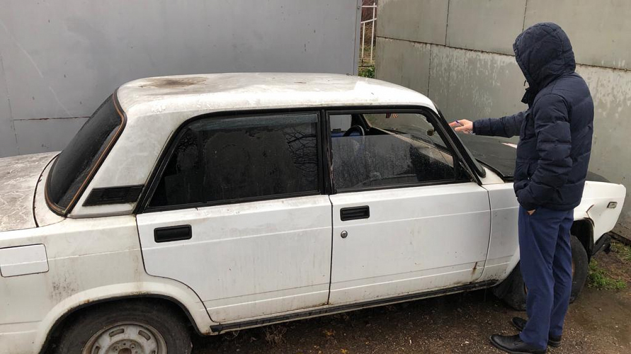 С территории Западного округа в прошедшем году убрано 125 брошенных автомобилей