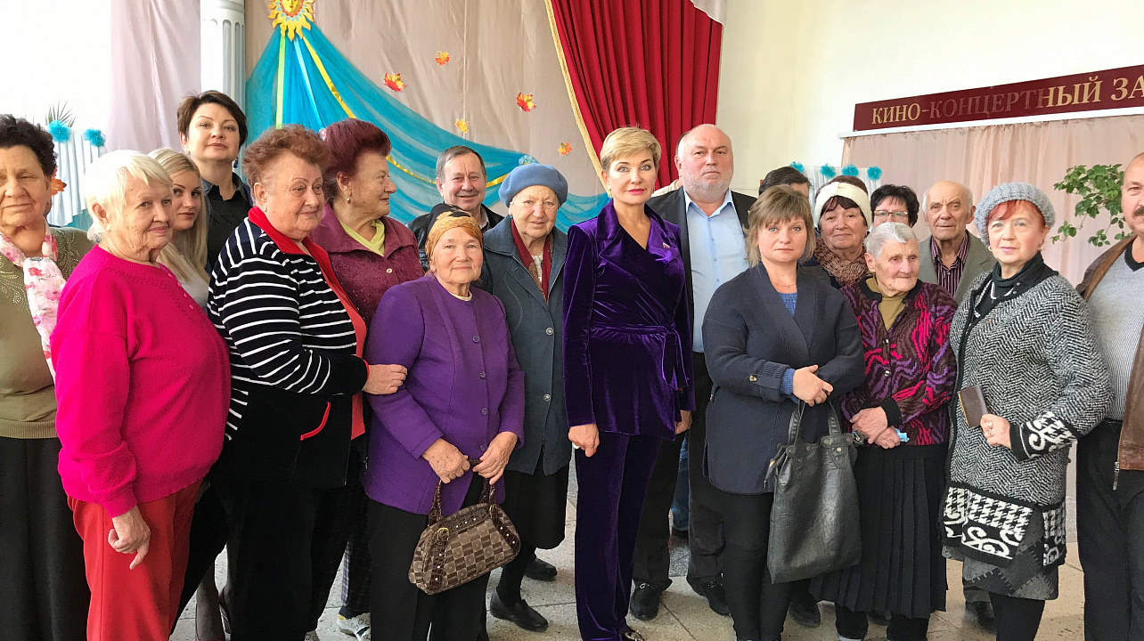 Депутаты городской Думы Михаил Самойленко и Галина Ермакова провели рабочую встречу с избирателями Славянского микрорайона