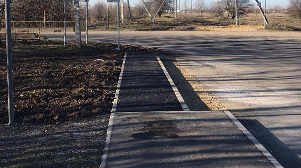 В хуторе Октябрьском Краснодара сделали остановочную площадку и оборудовали подходы к ней