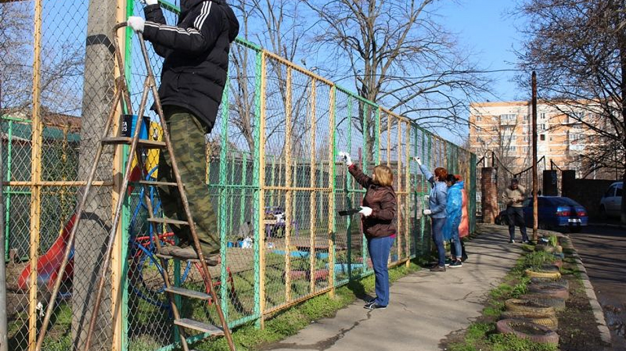 Жители Центрального округа приняли активное участие во Всекубанском субботнике