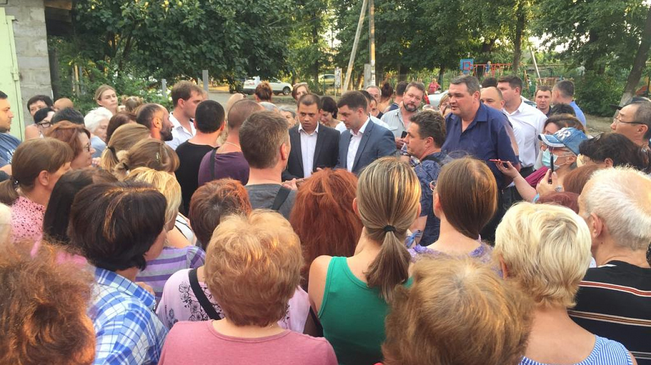 Водоснабжение поселка Краснодарского восстановят в ближайшие дни