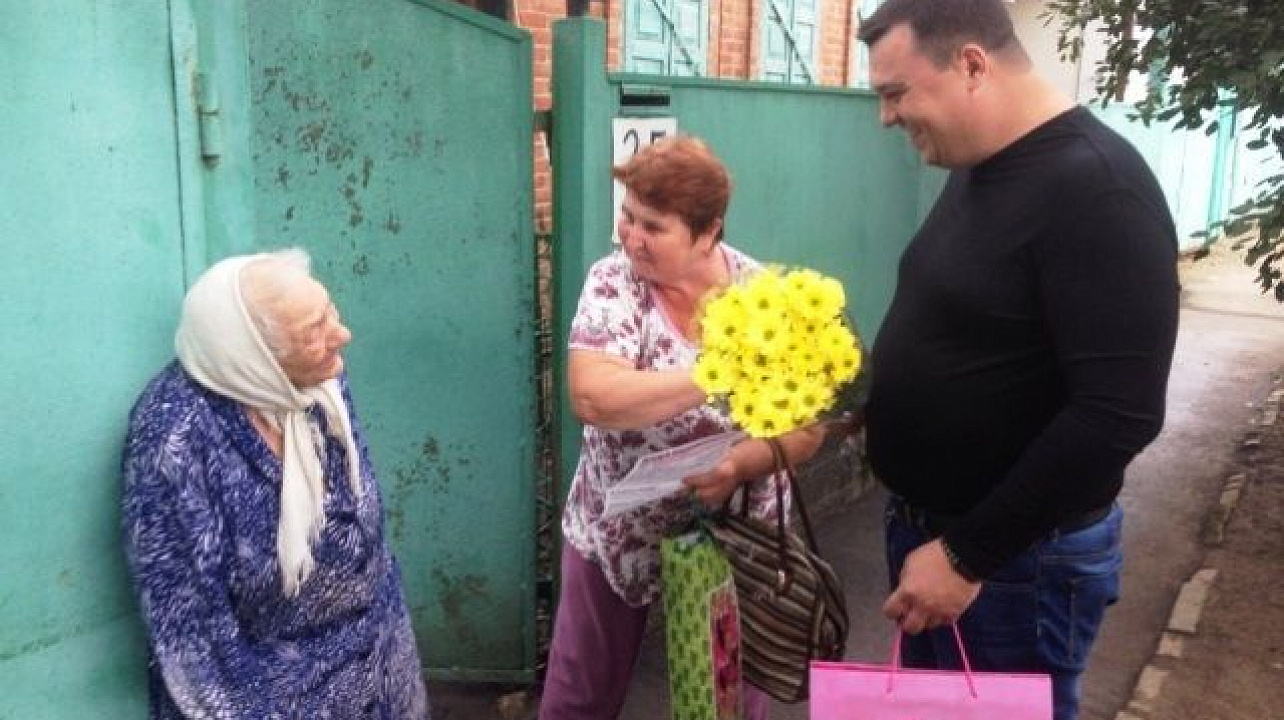 Сегодня 90-летний юбилей отметила жительница Прикубанского округа Мария Антоновна Пыхтина.jpg