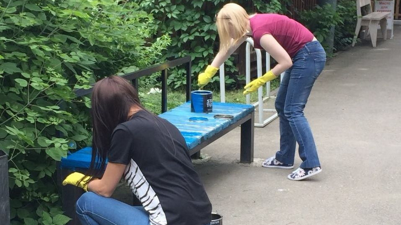 В Западном округе продолжаются весенние субботники