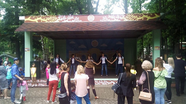 «Ура! Каникулы!»