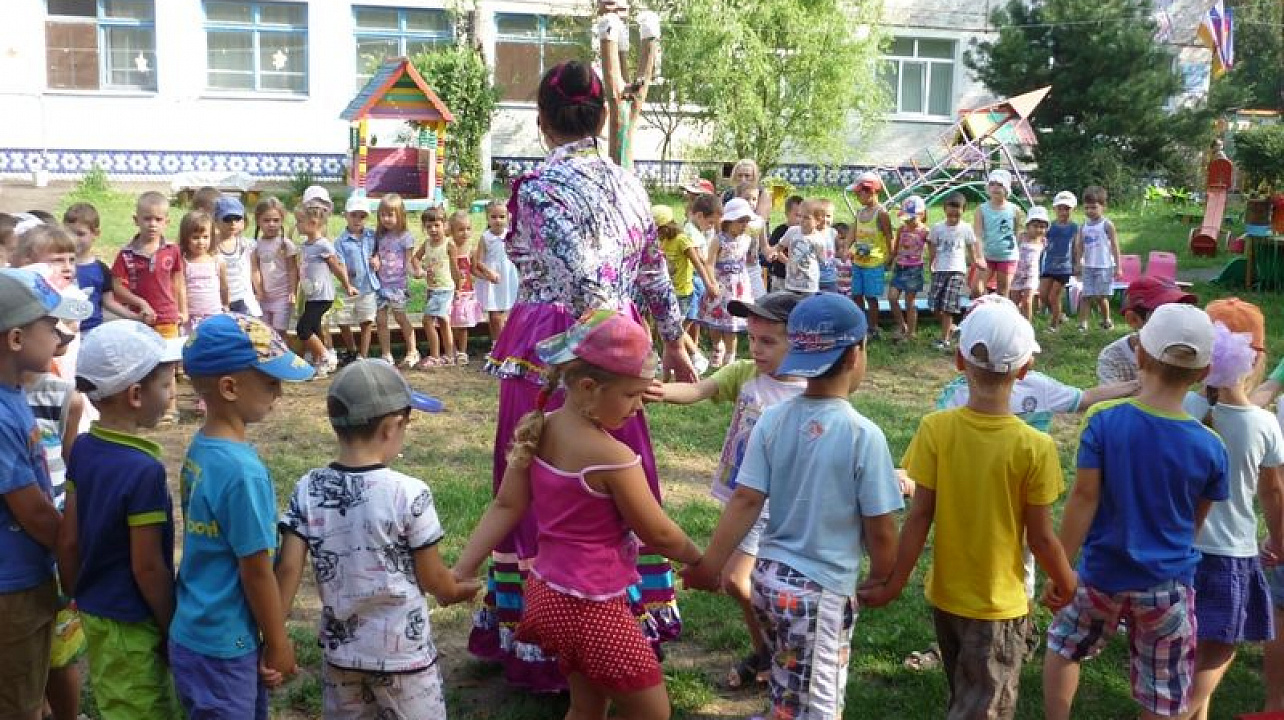 Дошкольники Центрального округа отметили наступление осени  и преображение природы