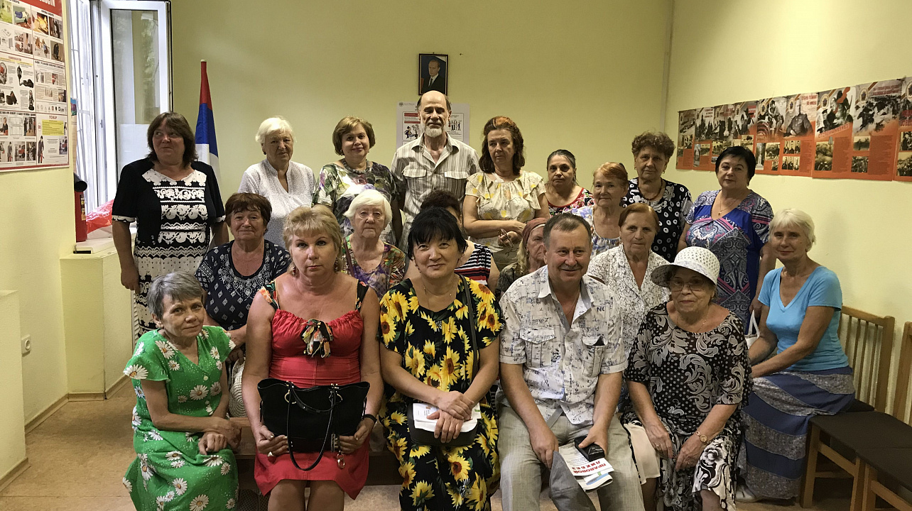 Урок финансовой грамотности провели для общественников в территориальном центре №28