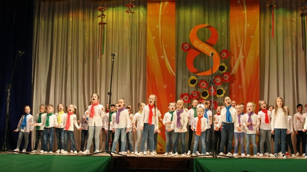 В Прикубанском округе поздравили женщин с Международным женским днем