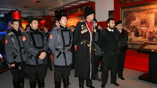 Казаки посетили экспозицию