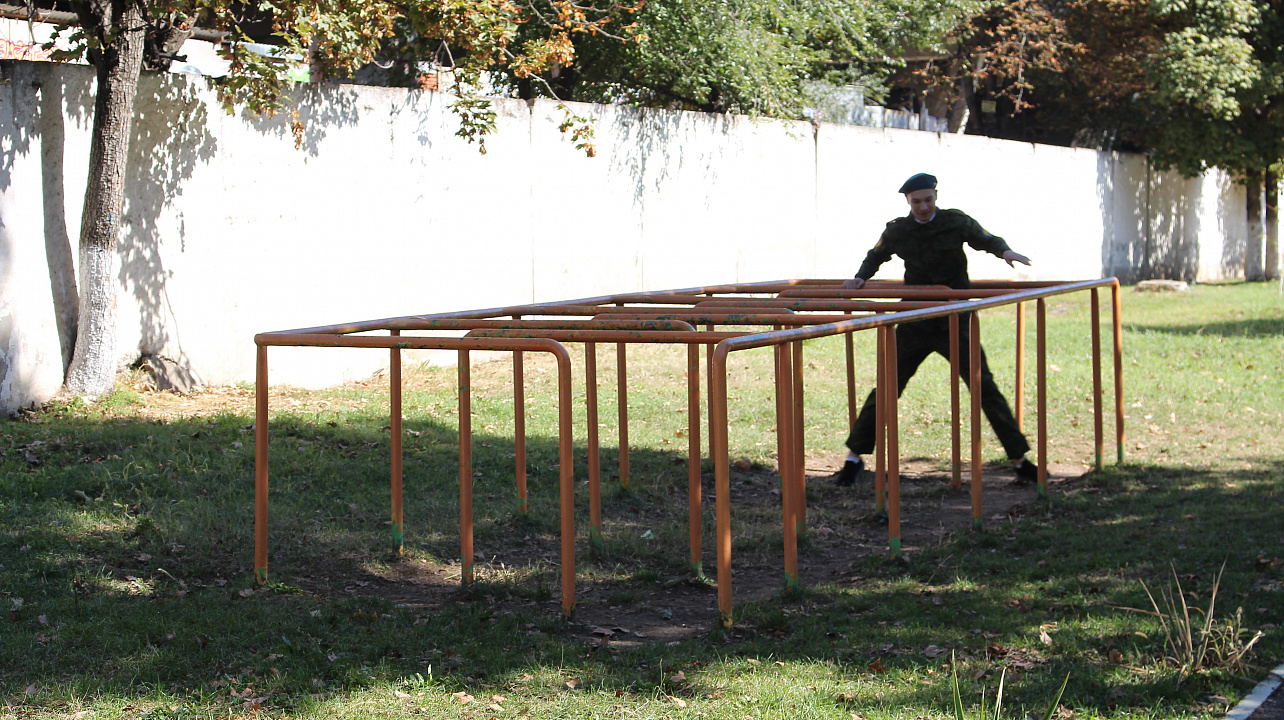 В рамках акции Спорт Zа Наших в Краснодаре прошёл мастер-класс по прохождению полосы препятствий и военно-прикладным дисциплинам