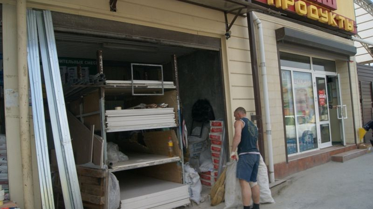 На объектах торговли возле Сенного рынка сегодня прошла расширенная проверка