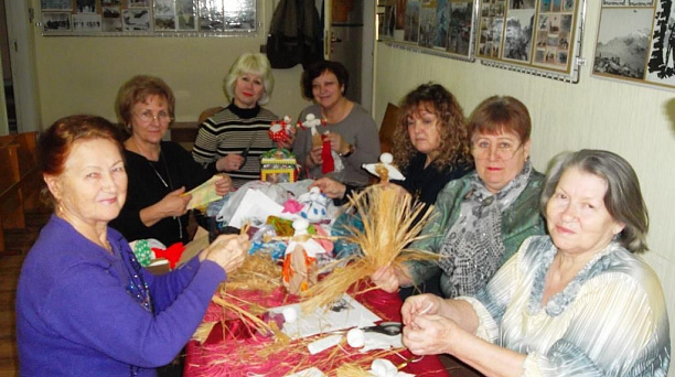 В Гагаринском и Дзержинском территориальных центрах общественники организуют группы здоровья