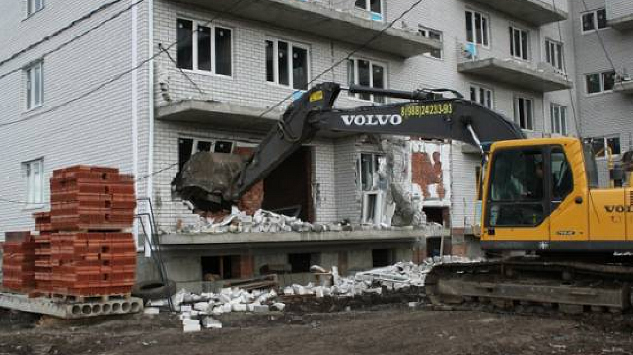 В Краснодаре обновлен перечень объектов незаконного строительства