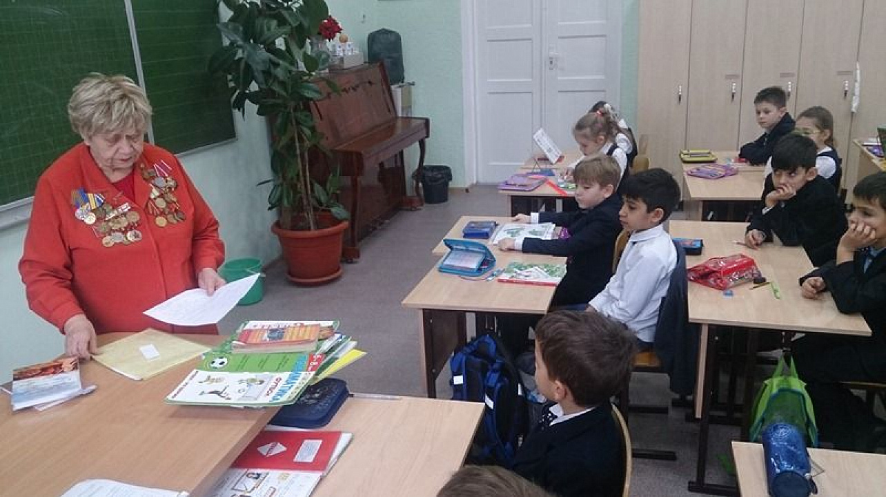 В гимназии № 36 состоялась встреча с Лидией Хямеляниной