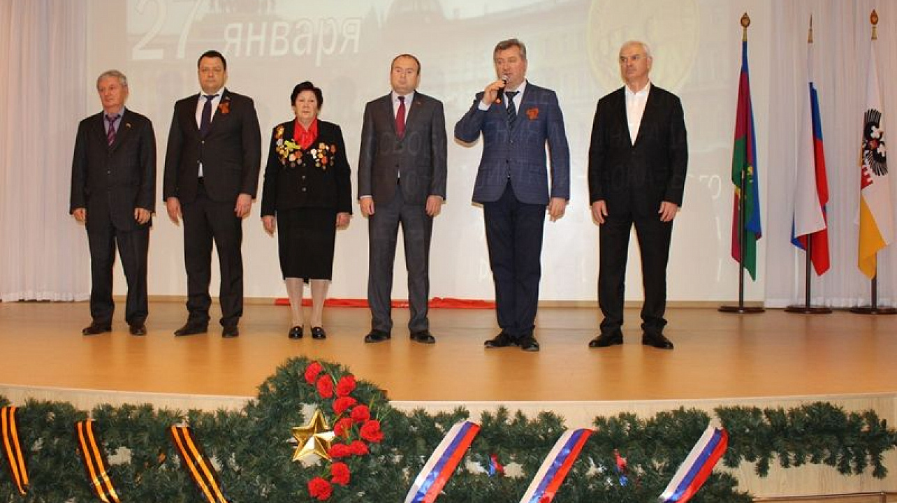 В Центральном округе прошел торжественный прием блокадников и освободителей Ленинграда