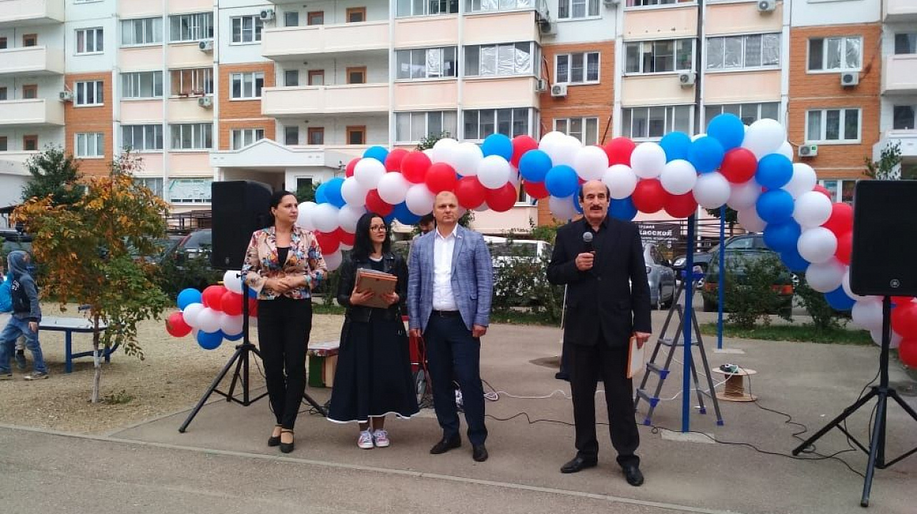 Концерт и мастер-классы ко дню города организовали на улице Черкасской