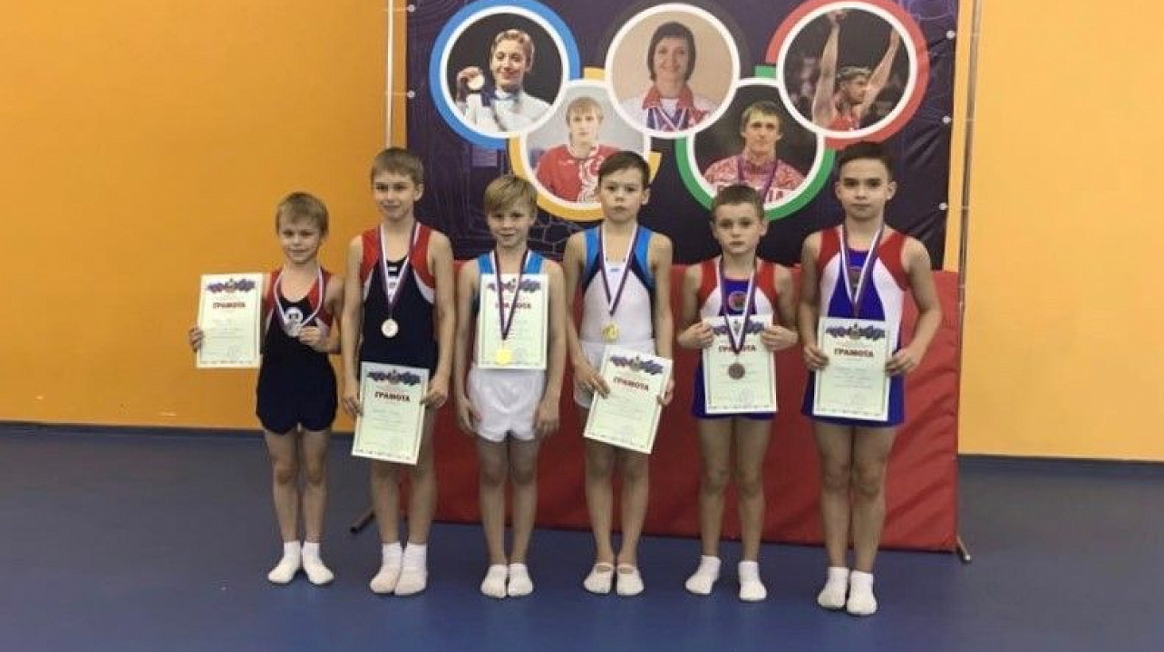Батутисты «Спортивной школы олимпийского резерва № 3» завоевали 50 медалей в открытом первенстве и Кубке края
