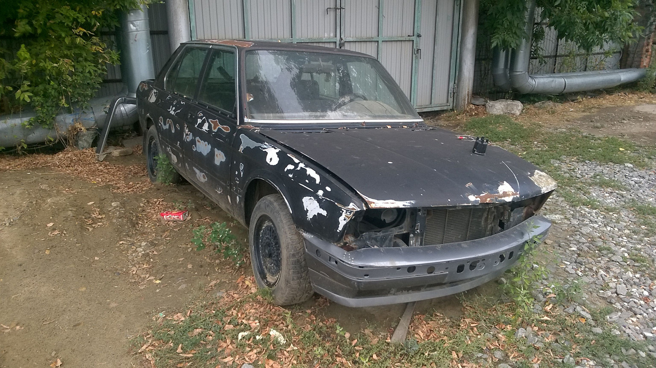 В Западном округе продолжается мониторинг по выявлению и уборки транспортных средств, брошенных собственниками