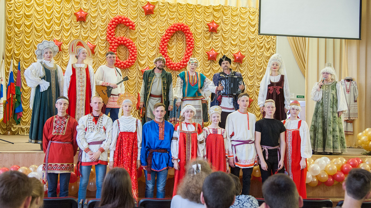 Русскую фольклорную программу «От России до России» показали в образовательных учреждениях Краснодара (4).jpg