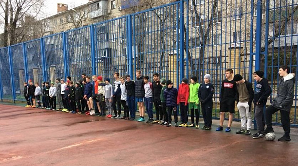 В Западном округе стартовал весенний турнир по мини-футболу