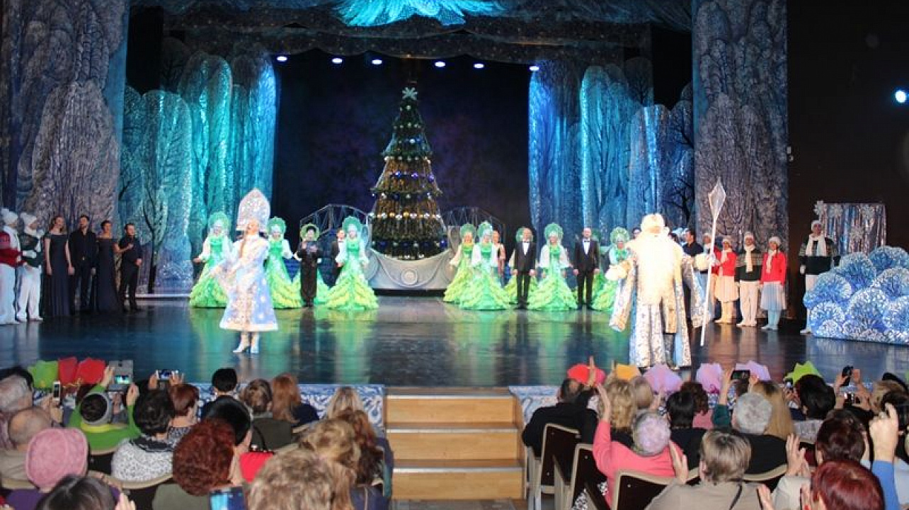 Руководители города Краснодара поздравили лучших председателей органов ТОС Центрального округа