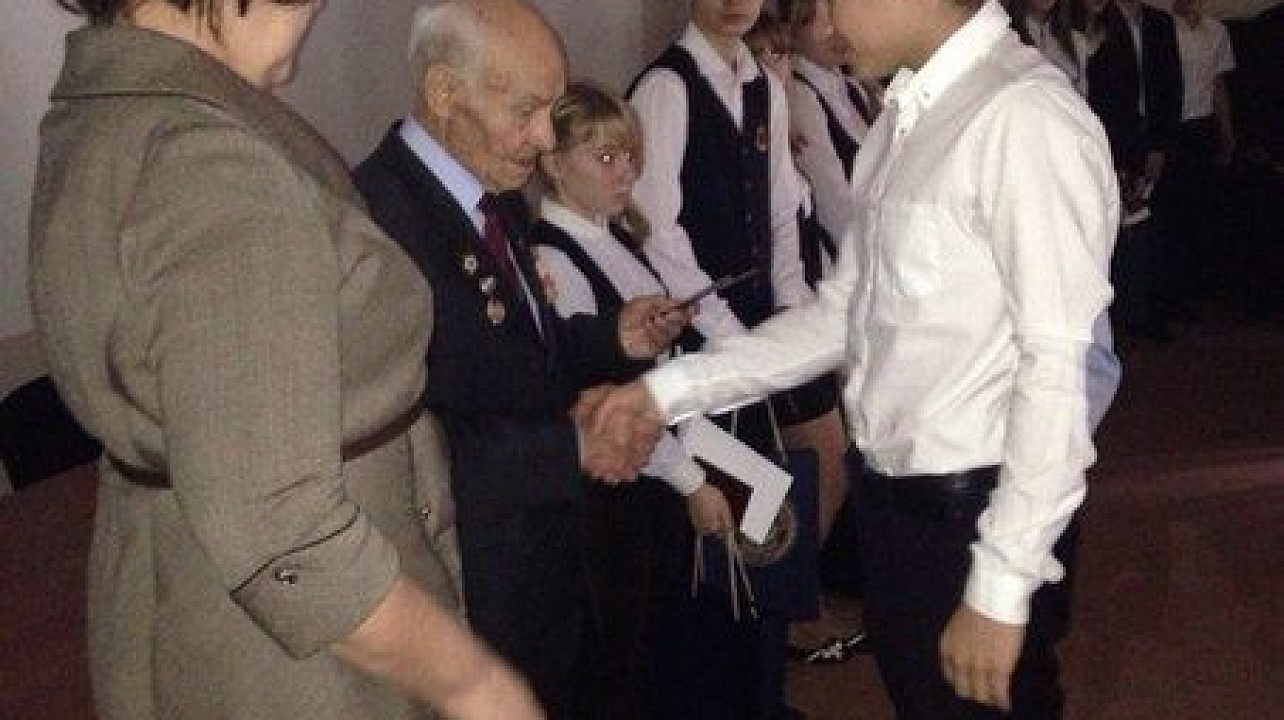 Двадцати юным прикубанцам вручили паспорта граждан России