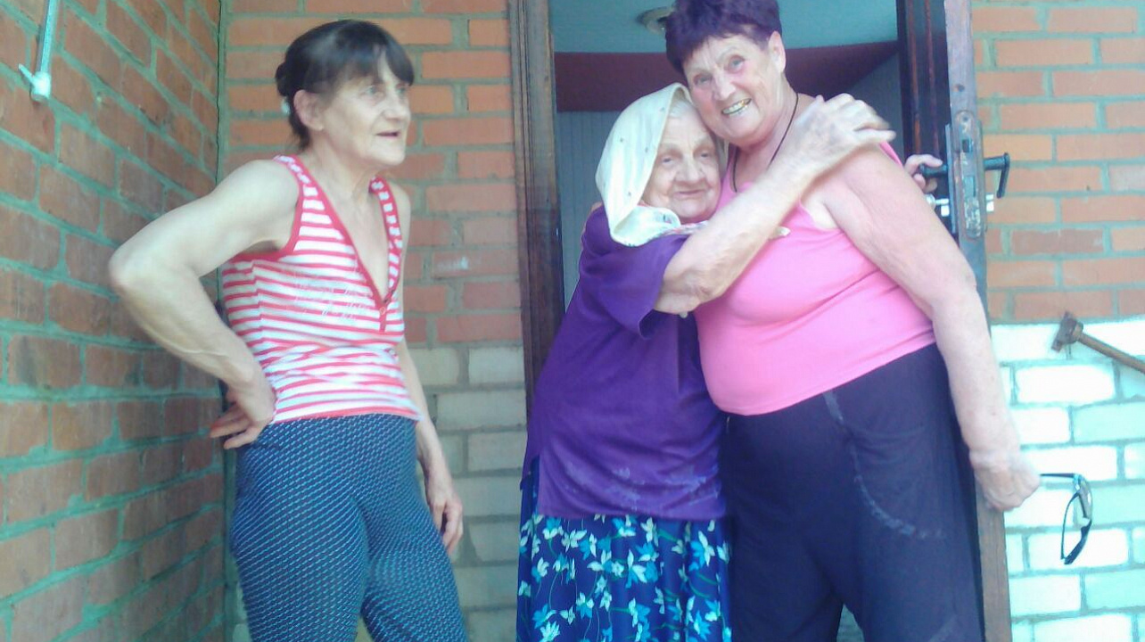 Жительницу Лазурного поздравили с 90-летием