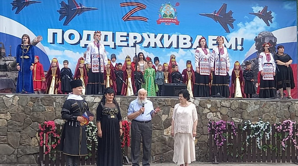 В Краснодаре горожан и гостей краевой столицы познакомили с традициями и культурой адыгского народа