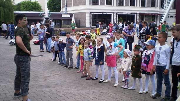 В парке культуры и отдыха Западного округа прошли праздничные мероприятия, посвящённые Дню Победы