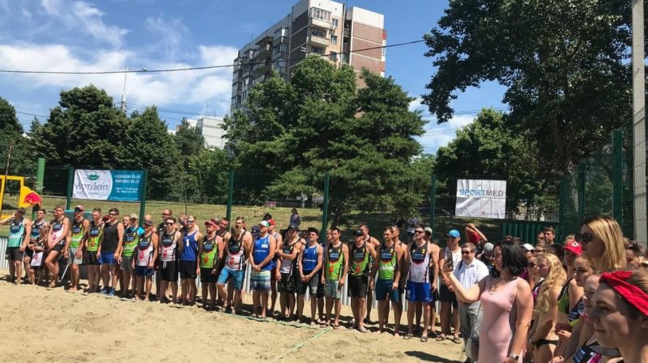 Турнир по пляжному волейболу ЮМР-OPEN прошел в Краснодаре 1 июня.jpg