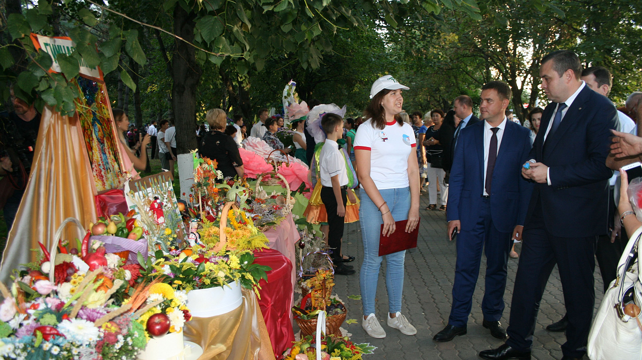 День города в Прикубанском округе встретили фестивалем цветов