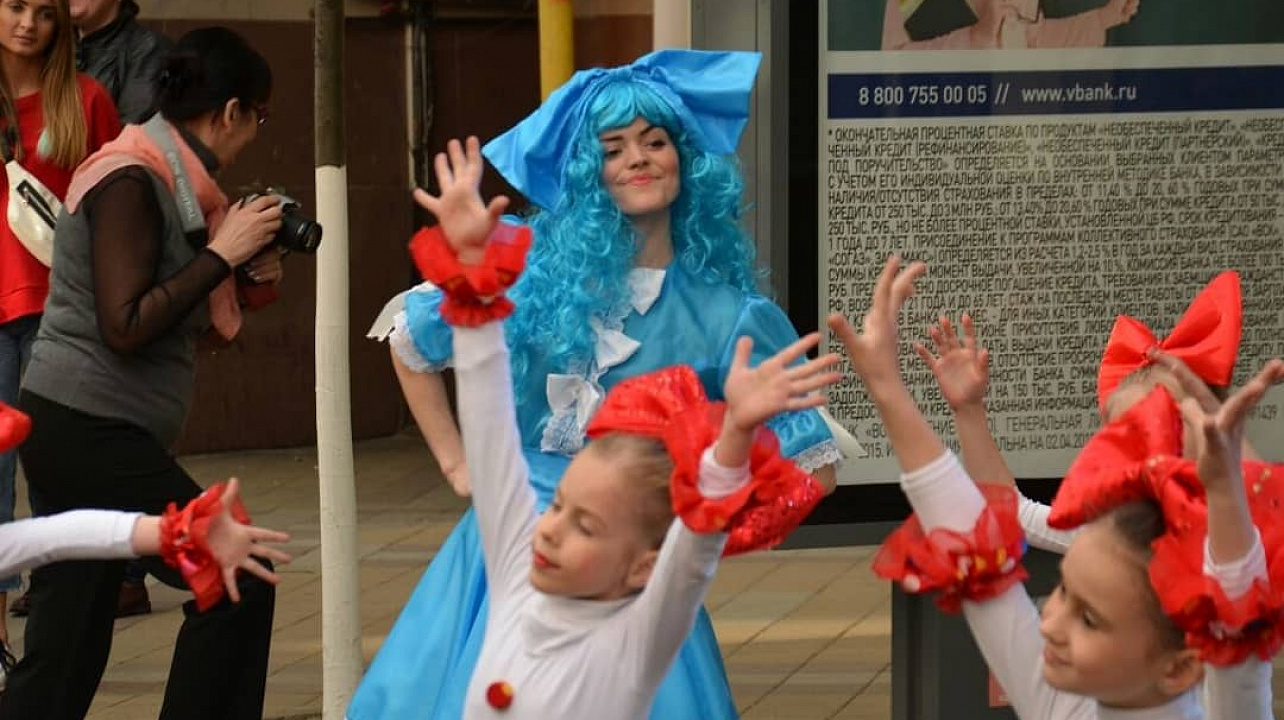 В библиотеке Западного округа прошла театральная программа «Магия книги»