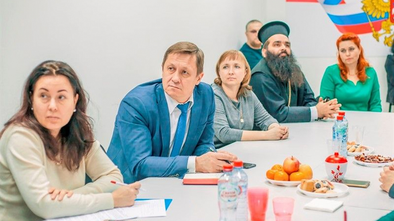 В Краснодаре прошла социальная конференция благотворительной организации «Колыбель Сердец».jpg