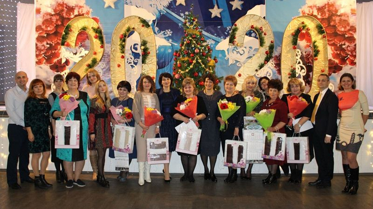 В Центральном округе состоялся новогодний бал общественности