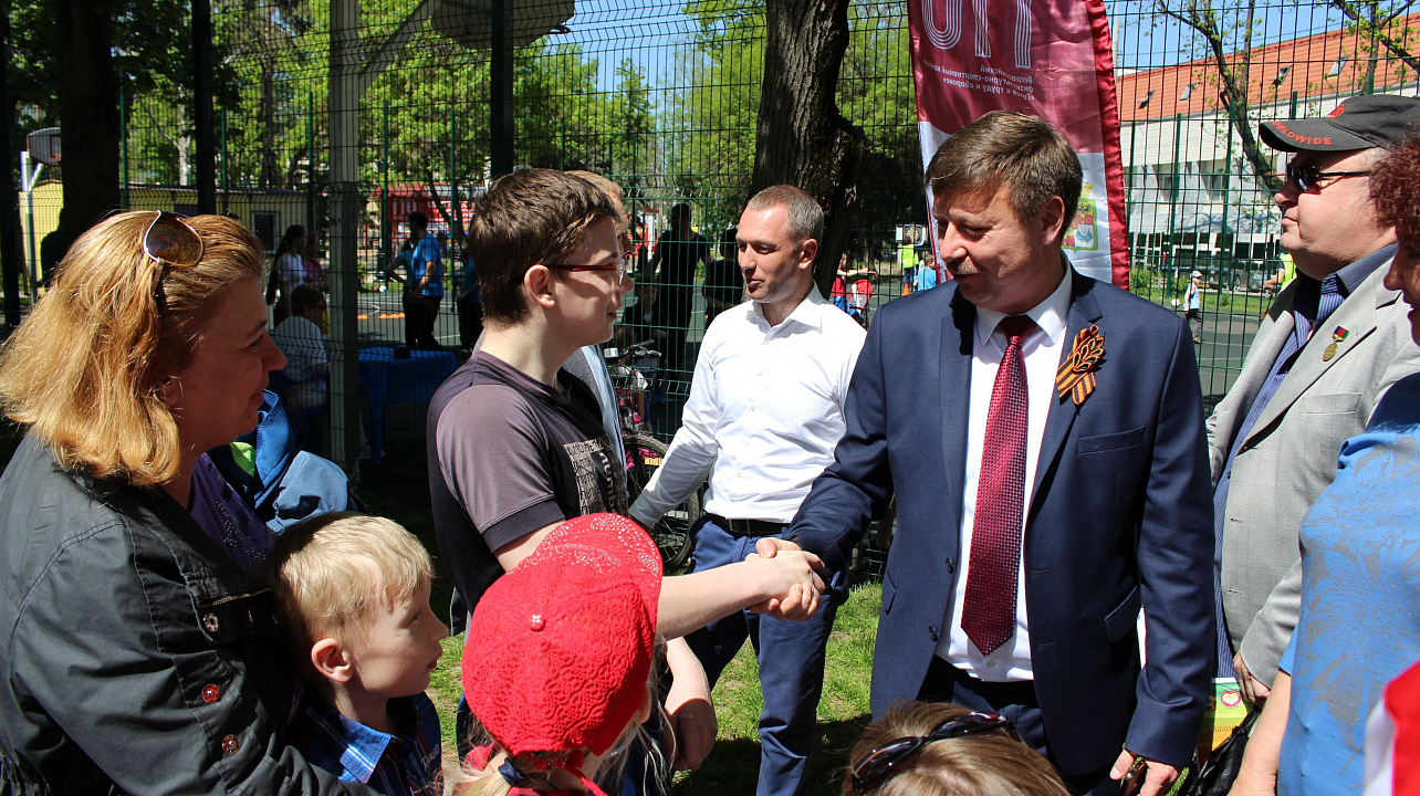 ые спортивные семьи Центрального и Западного внутригородских округов