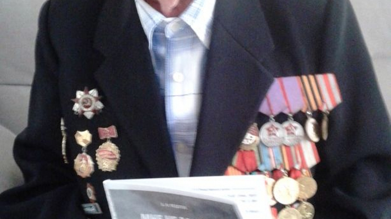 На днях 90-летний юбилей отметил ветеран войны из Прикубанского округа Анатолий Федотов