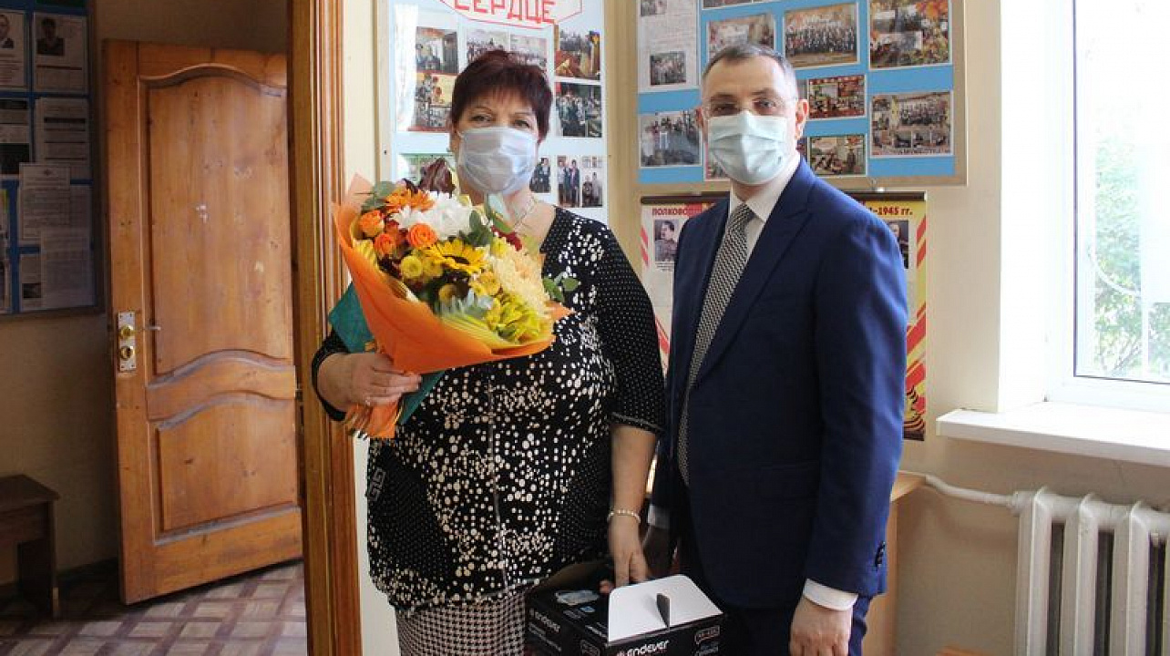 Специалисту территориального центра № 35 Ирине Михайловне Рогач исполнилось 65 лет