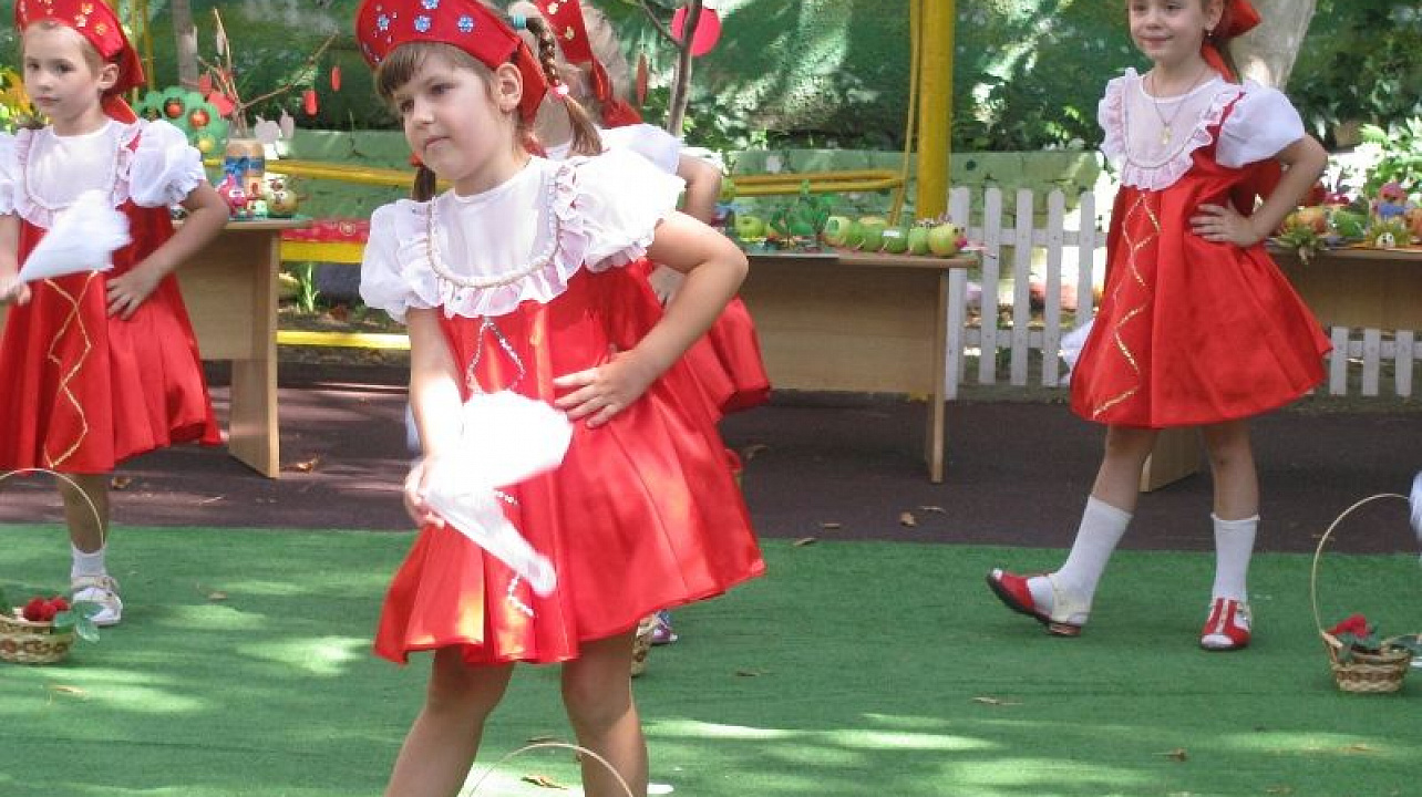 В детских садах округа отметили Яблочный спас