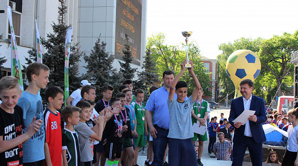 В Краснодаре определили победителей весеннего турнира по мини-футболу
