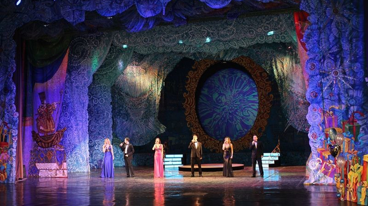 Общественные организации  Центрального округа чествовали  на городском новогоднем балу