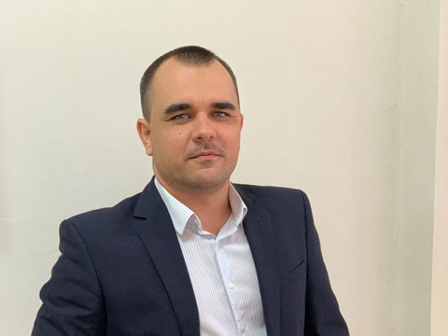 Очередько агент. Агент смит матрица. Хьюго уивинг агент смит. Мчк бесобой. Очередько агент.